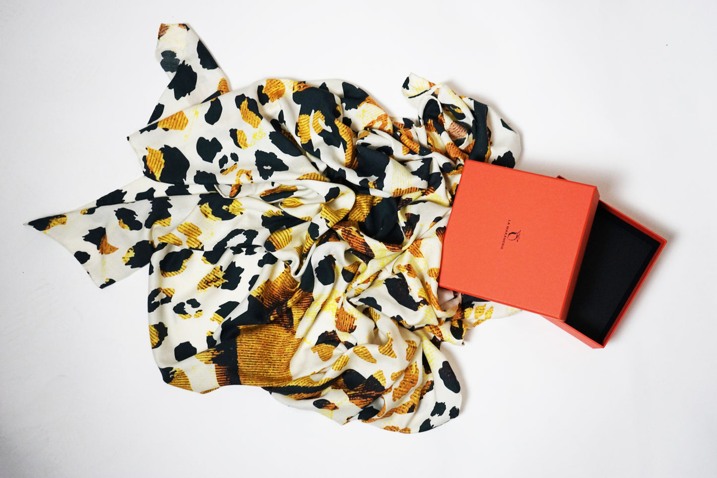 Carré laine et soie El Bahia, La Flamboyante