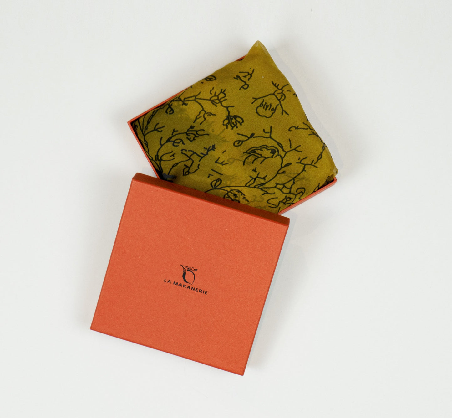 Carré de soie Ardente, Bouquet d'Été