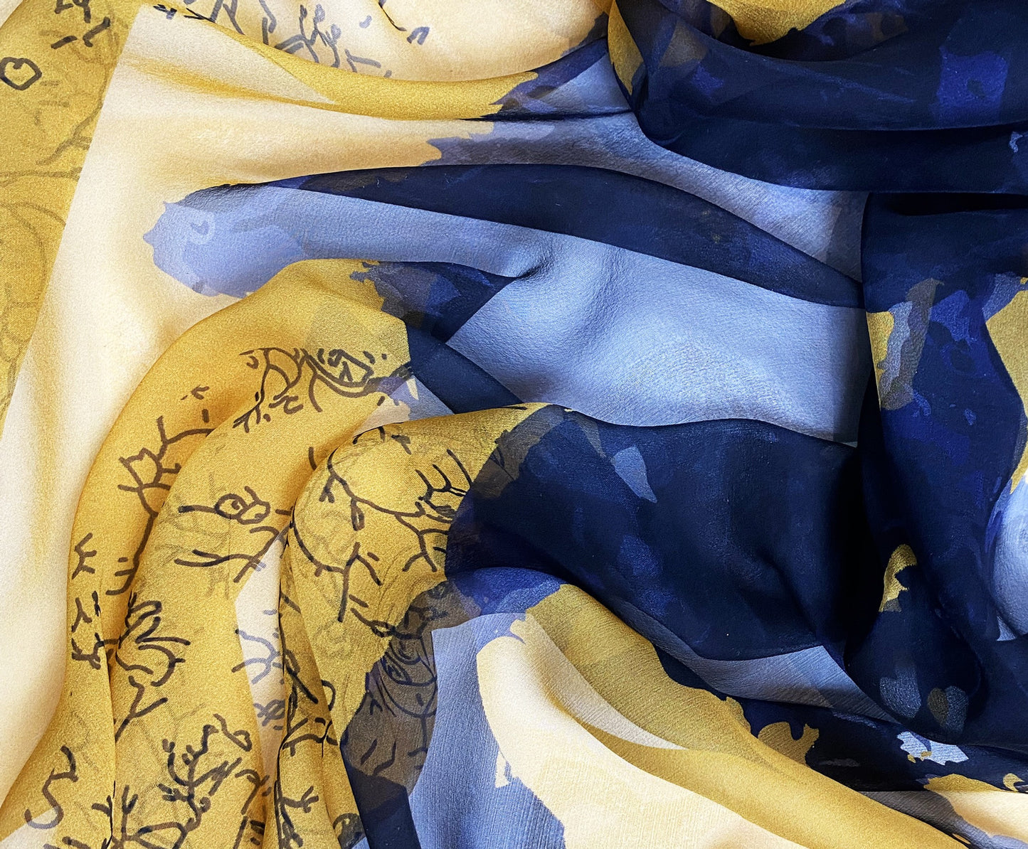 Carré de soie Ardente, Bouquet d'Été